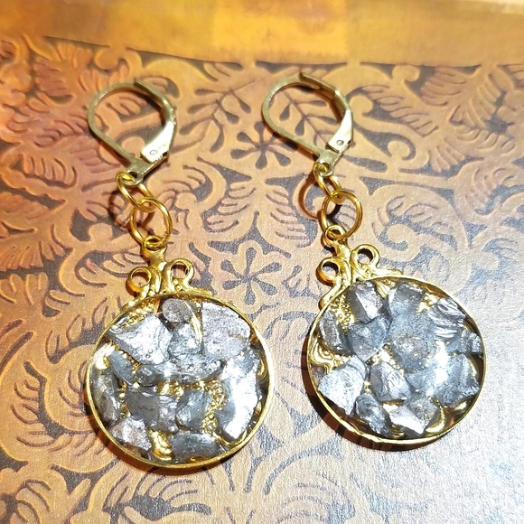 SILVER GOLD COMBO MzMax Resin Designs Dangle Earrings - Picture 7 of 8